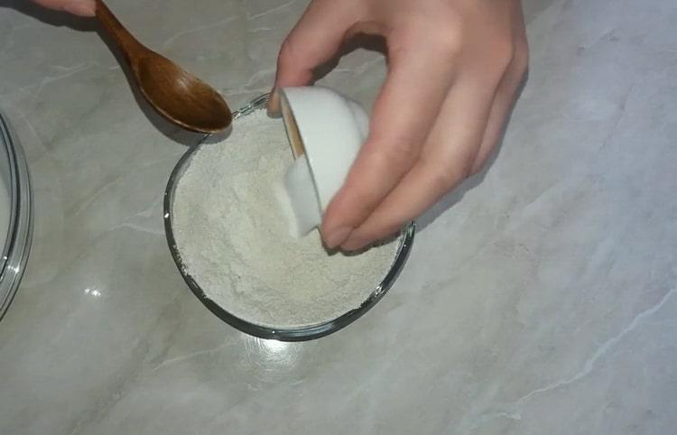 За да направите ръжени питки, смесете брашно със сода