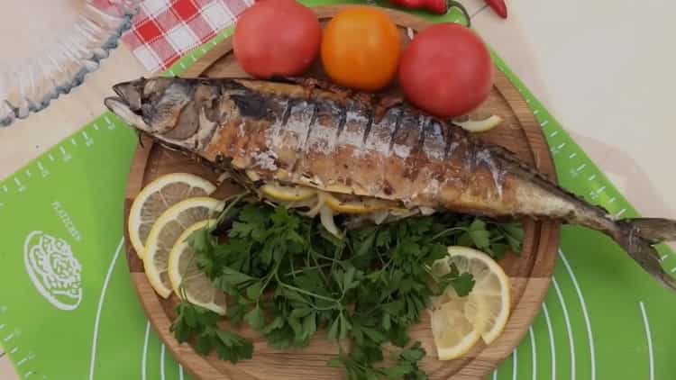 Malinis at makatas na mackerel sa grill - mas masarap kaysa sa kebab