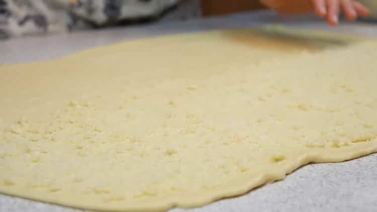 За да направите бутер тесто, пригответе съставките