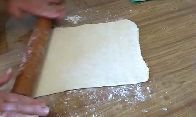 Pro přípravu listového těsta z listového těsta připravte ingredience