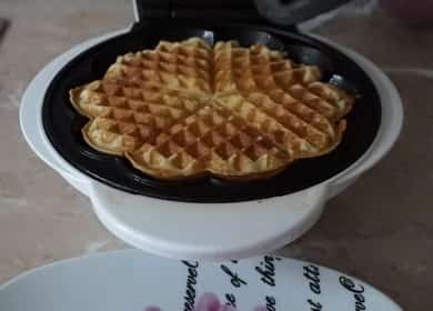 Paano malaman kung paano magluto ng masarap na curd waffles sa isang waffle iron 🍪
