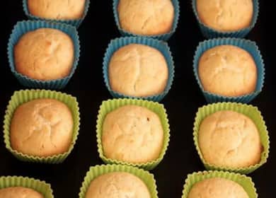 Απίστευτα νόστιμα muffins τυρόπηγμα - ψήνουν σε καλούπια σιλικόνης