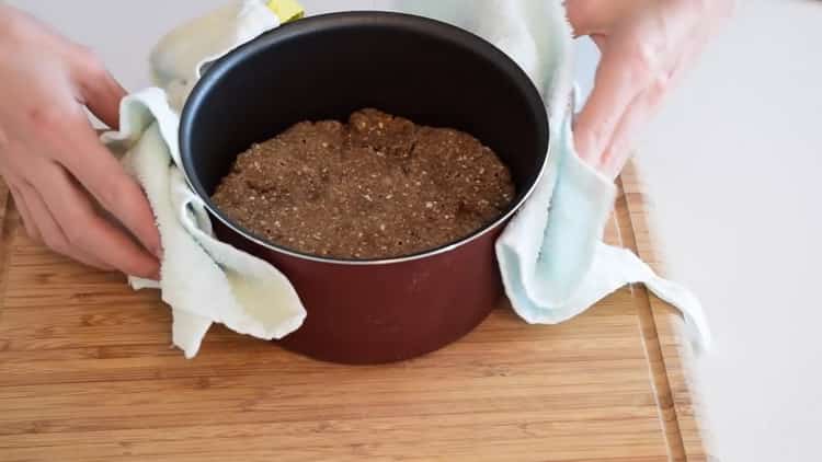 За да направите хляб върху кефир, предварително загрейте фурната