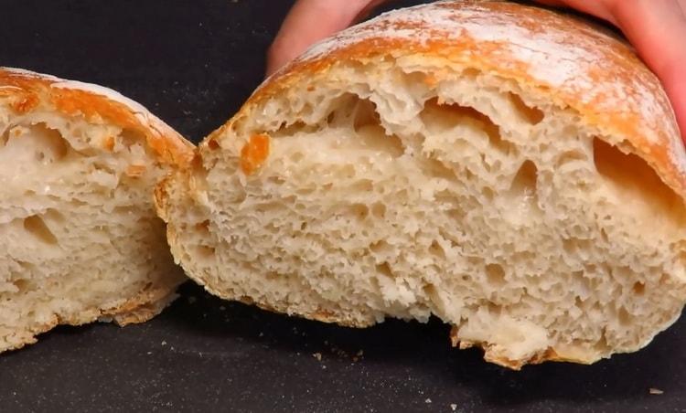Skani itališka „Ciabatta“ duona paruošta