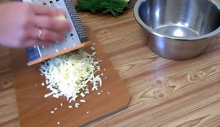 Για να κάνετε chebureks με τυρί, τυρί σχάρες