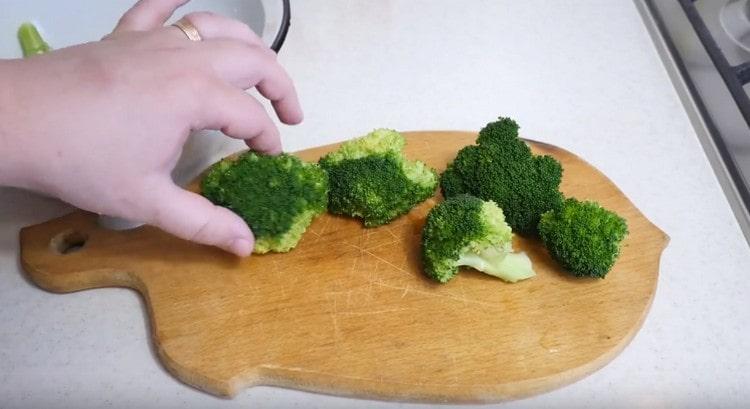 Nyní víte, jak vařit brokolici.