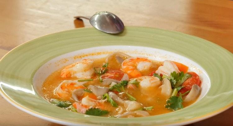 Takže jste se seznámili s receptem na krevety tom yam polévka.