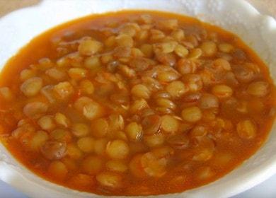 Prepariamo una deliziosa zuppa di lenticchie verdi secondo una ricetta passo-passo con una foto.