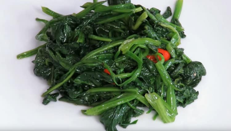 Dieses Rezept für die Herstellung von Spinat ermöglicht es Ihnen, schnell ein nahrhaftes und gesundes Gericht zuzubereiten.