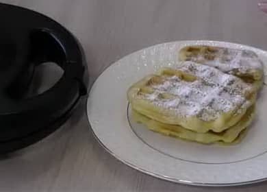 Paano matutunan kung paano magluto ng masarap na waffles sa multi-baker ni Redmond na may isang simpleng recipe 🍪