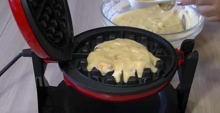 Per preparare i waffle viennesi, prepara un waffle