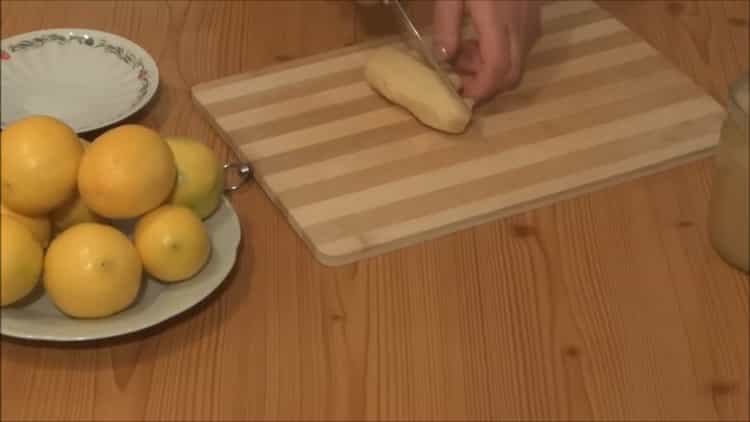 Vaření zázvor s citronem a medem.