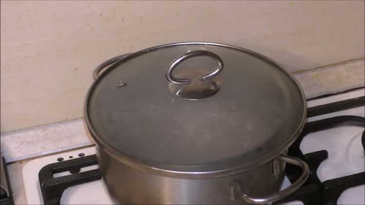 За готвене на ечемик, запарете зърнените култури под капака