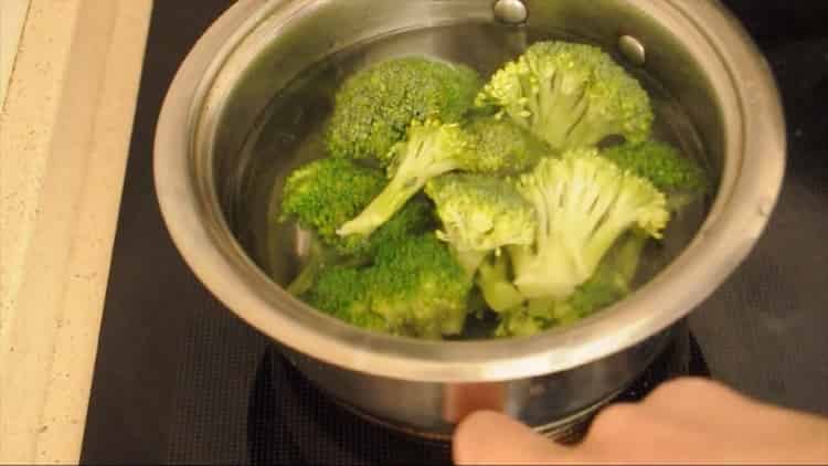 Cottura di cotolette di broccoli