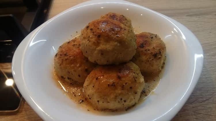 Mga meatballs ng manok: isang hakbang-hakbang na recipe na may mga larawan