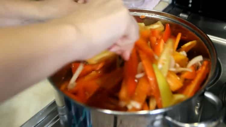 Přidejte papriku na vaření lecho