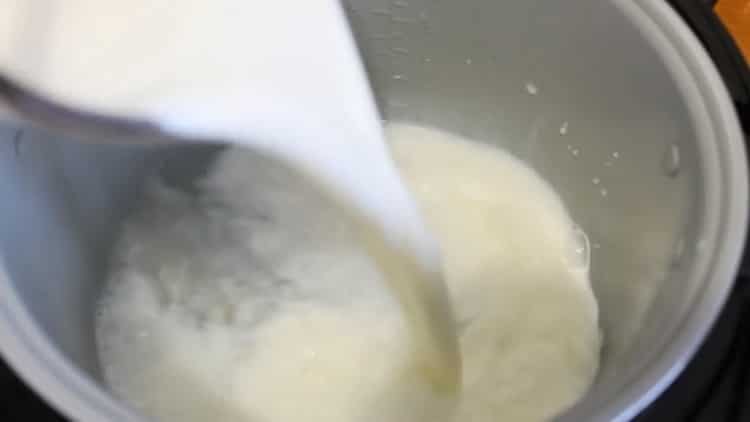 Как се приготвя каша от грис в мултикукър с мляко