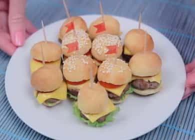 Lépésről lépésre fotó mini hamburgerekkel