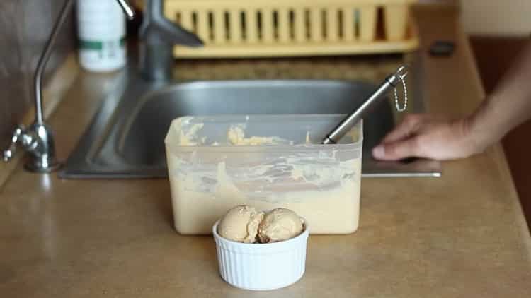 Creme brulee сладолед - бърза рецепта за готвене у дома