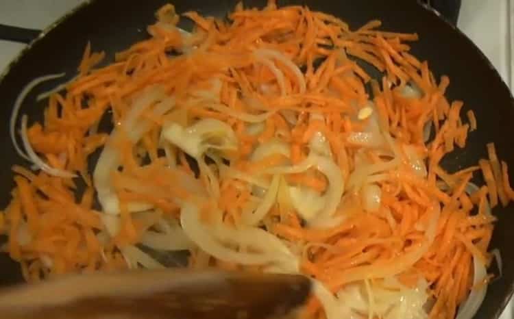 Kepkite daržoves sriubai