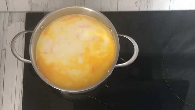 حساء الجبن الروبيان جاهز