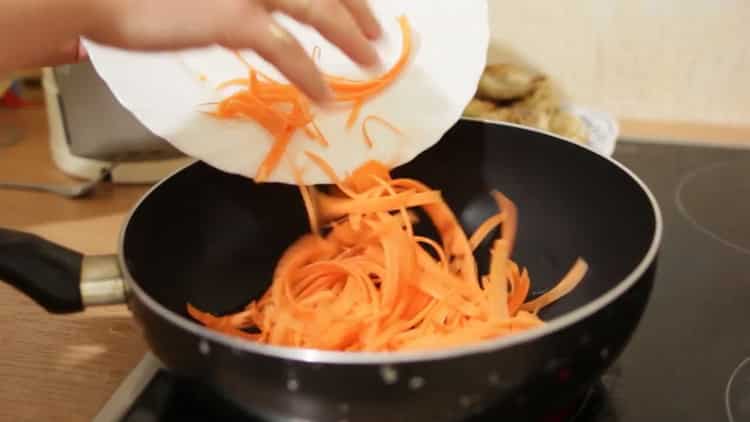 Frittieren Sie Karotten, um Fleischbällchen zu kochen