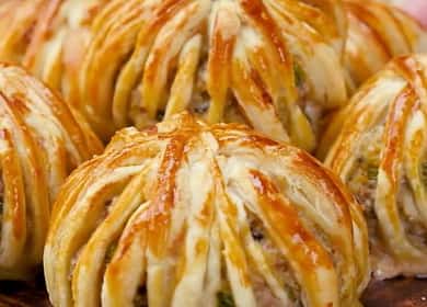 Napaka masarap at hindi pangkaraniwang mga meatballs sa puff pastry - isang simpleng recipe 🍲