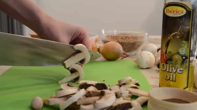 Πώς να μαγειρέψουν φαγόπυρο με κρέας και μανιτάρια