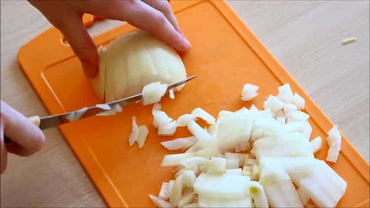 Come cucinare il grano saraceno con lo stufato in padella
