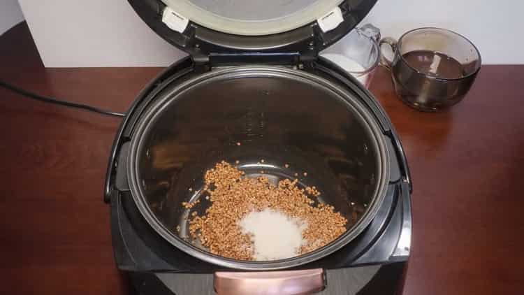 Jak vařit pohankovou kaši s mlékem v pomalém sporáku