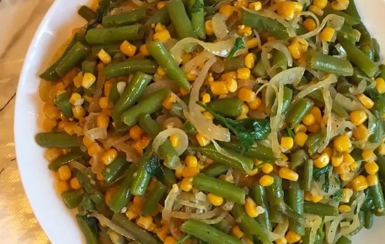 Bean pod salad hakbang-hakbang na recipe na may larawan