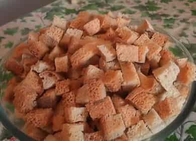 Wie man leckere Cracker aus Weißbrot im Ofen kocht 🍞