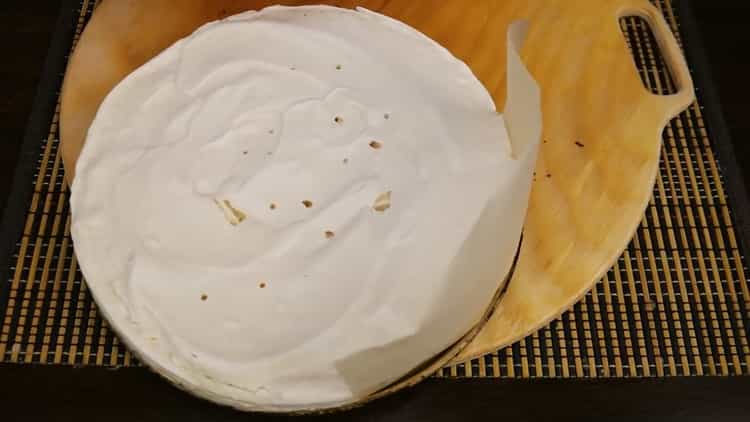 Norėdami pagaminti pyragą, pasidarykite meringue