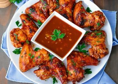 Πώς να μαρινάρετε φτερούγες κοτόπουλου για αρωματικά και ζουμερά κεμπάπ 🥡