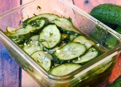 Labai paprastos griežinėliais pjaustytos agurkų salotos 🥒