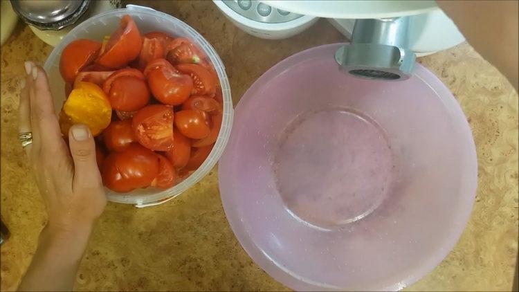 reikia pjaustyti pomidorus