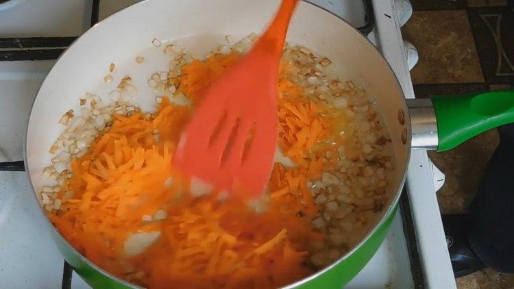 Karotten braten, um zu kochen