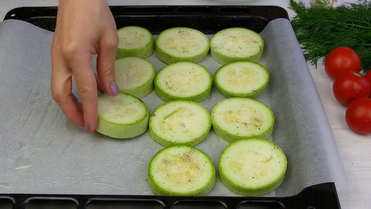 Metti le zucchine per cucinare