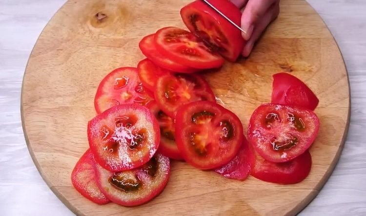 كيفية إعداد وجبة خفيفة الطماطم