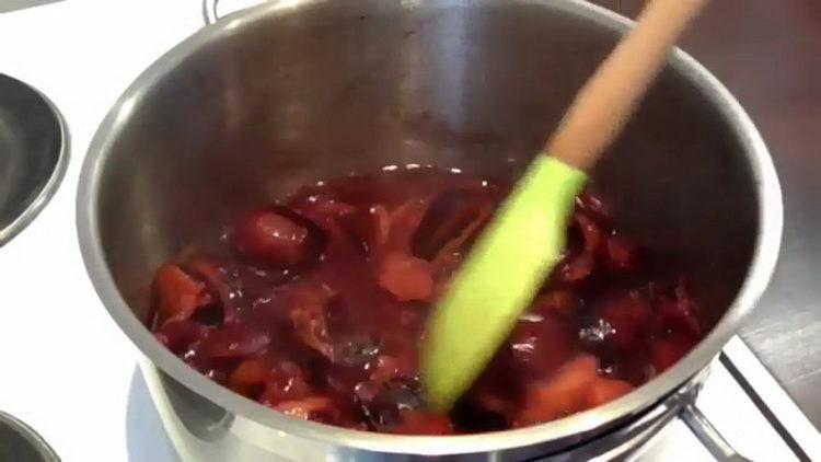 faire bouillir les prunes