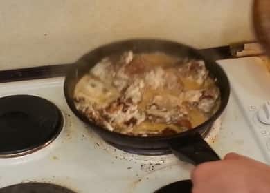 Πώς να μάθετε πώς να μαγειρέψετε νόστιμο συκώτι βοδινό τηγανισμένο με κρεμμύδια σε μια απλή συνταγή 🥘