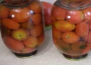Deliziosi pomodori marinati con acido citrico