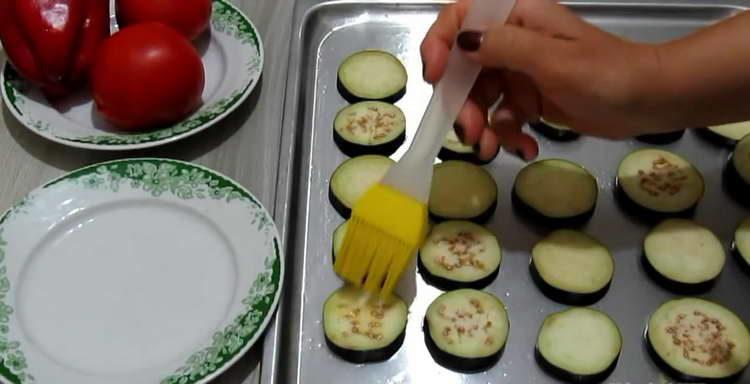 ungere le melanzane con olio