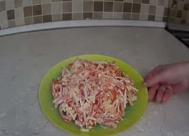 Kaip išmokti virti skanias salotas su krabų lazdelėmis be kukurūzų 🥗