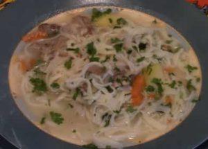Πώς να μάθετε πώς να μαγειρεύουν νόστιμη πάπια σούπα με μια απλή συνταγή