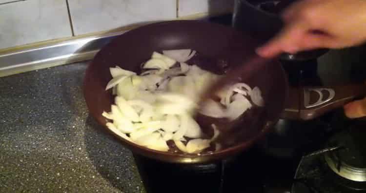 Wie man lernt, eine köstliche gedämpfte Leber zu kochen