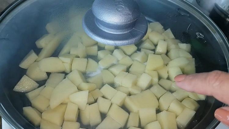 нарязваме картофите
