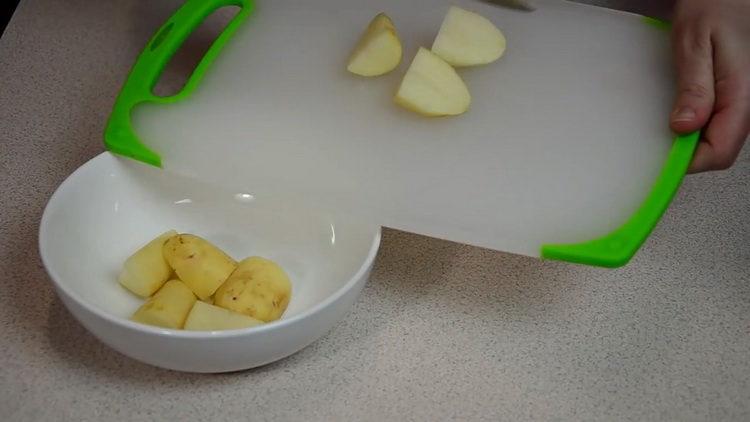nakrájejte brambory