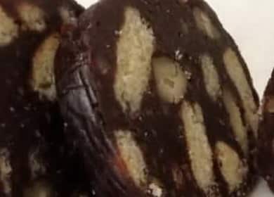 Chocolate cookie na sausage - isang masarap na dessert sa 10 minuto
