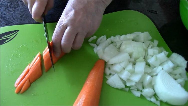 Κόψτε τα λαχανικά